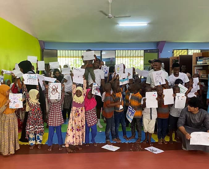 Students working together